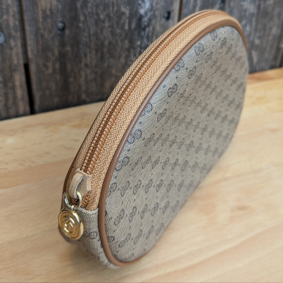 Gucci Vintage GG Supreme Pouch, Luxury Designer Small Pouch Bag Vanity Case - Picture 5 of 11